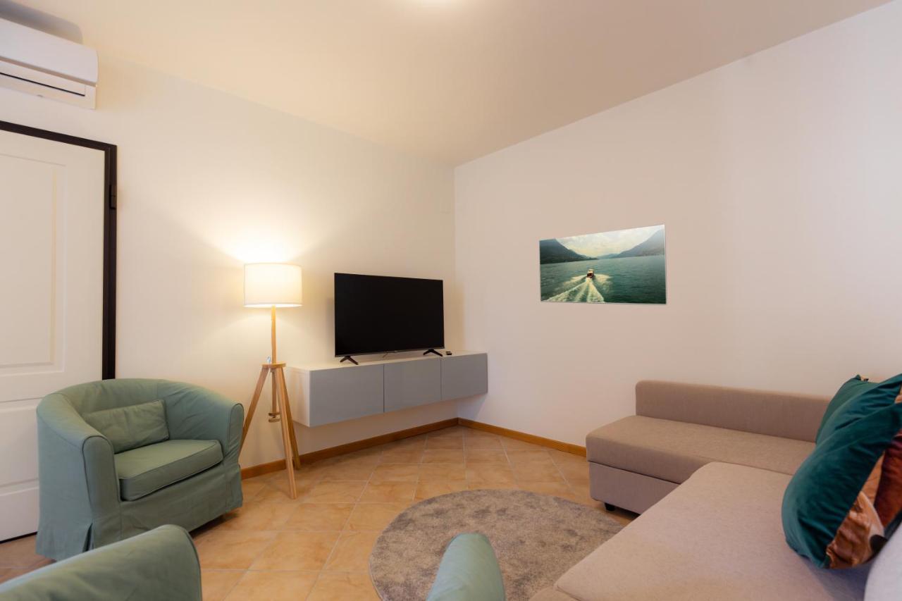Porta Torre Como Apartment - By Relais Di Giada Exteriör bild