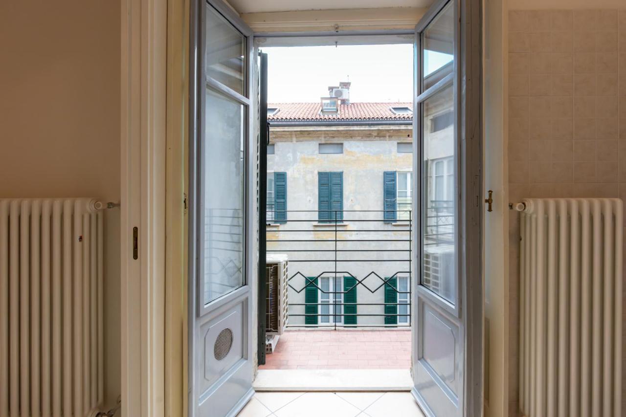 Porta Torre Como Apartment - By Relais Di Giada Exteriör bild
